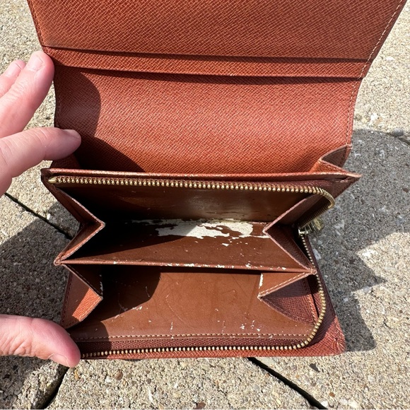 Louis Vuitton Monogram Tressor wallet - Picture 7 of 10